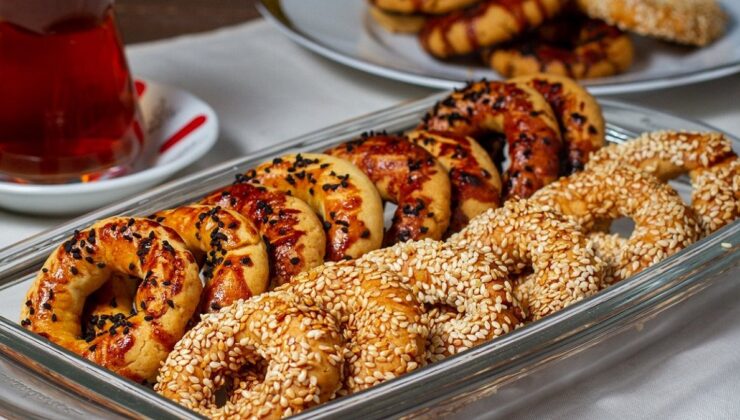 Paylaştıkça artan lezzet: Ağızda dağılan kandil simidi tarifi