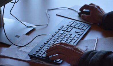 Siber dolandırıcılar, ‘Kadına şiddet’ ve ‘hayvan hakları’nı kullanıyor