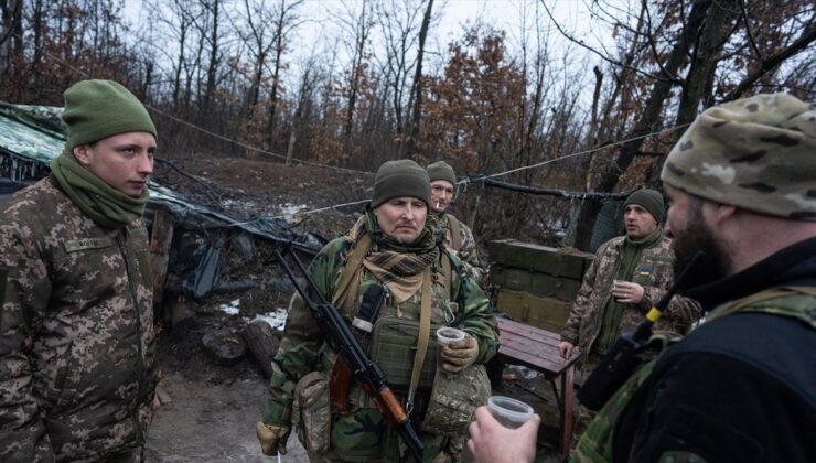 Ukrayna’nın Mariupol’a konuşlandırdığı askerler görüntülendi