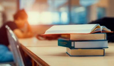 Üniversiteler ne zaman açılacak, online eğitime geçen üniversite var mı?