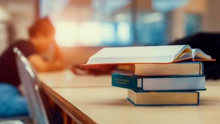 Üniversiteler ne zaman açılacak, online eğitime geçen üniversite var mı?