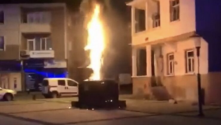 Uzunköprü’deki Adalet Anıtı kundaklandı