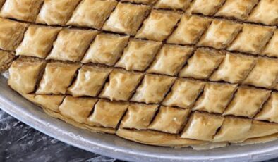 Yunanistan’da manşet: Baklava, geleneksel Yunan tatlısıdır