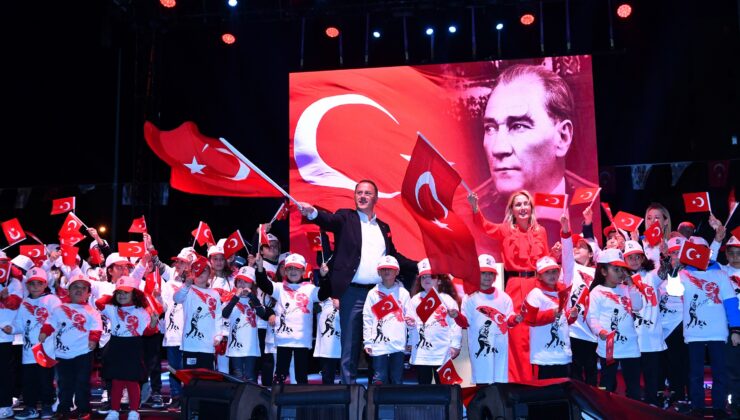 ÇALIK: CUMHURİYET’İ YÜCELTMEK BOYNUMUZUN BORCU