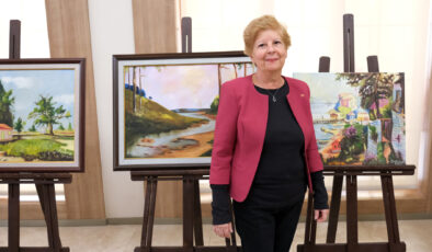 Sanatseverler Çobanoğlu’nun resim sergisinde buluştu