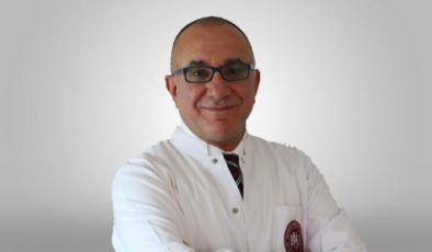 40’LI YAŞLARDAYSANIZ, ‘MERDİVEN TESTİ’ İLE KALP YETMEZLİĞİ RİSKİNİZİ BELİRLEYİN!