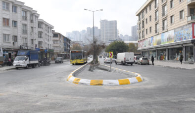 KAVŞAK ÇALIŞMALARIYLA TRAFİK YOĞUNLUĞU EN AZA İNDİRİLİYOR