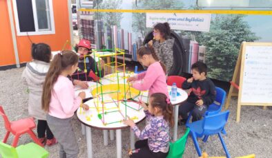 <strong>Çadır kentte psikososyal ilk yardım çalışmaları yürütülüyor</strong>