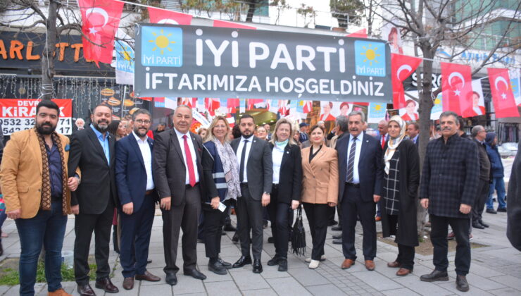 Göktaş: Gençler; Ya bu sistemin kurbanı olacaksınız ya da değişimin anahtarı olacaksınız