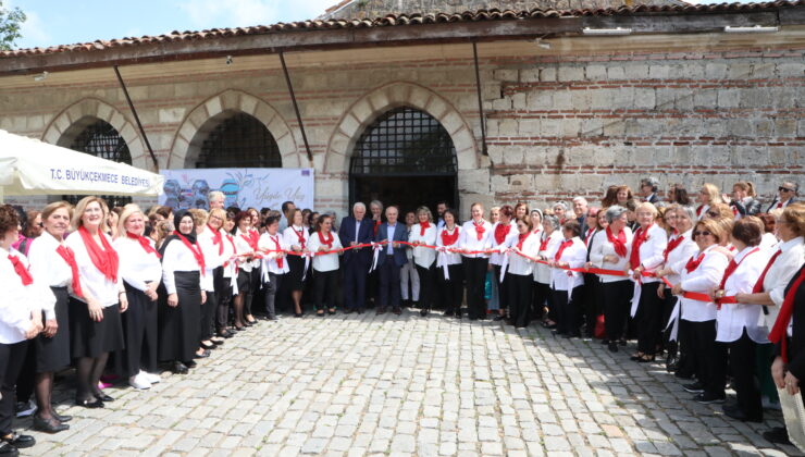 Cumhuriyetin 100. yılında “Yüzde Yüz Sanat” sergisi açıldı