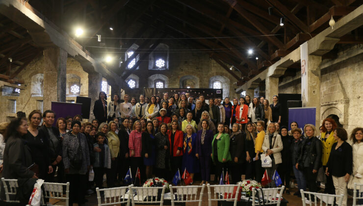 Büyükçekmece’de kadın hakları tartışıldı