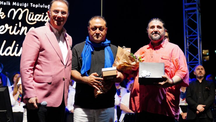 Beylikdüzü belediyesi halk müziği topluluğu tam not aldı
