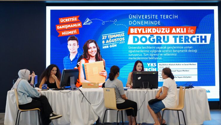 Beylikdüzü Belediyesi tercih döneminde de öğrencilerin yanında