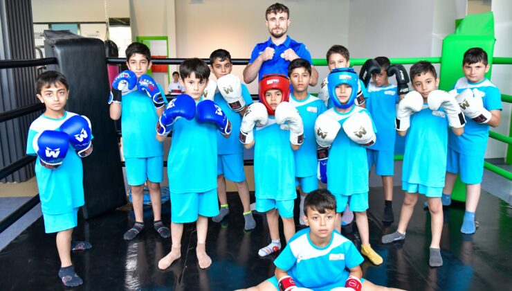 BAŞKAN BOZKURT: KADINLARIN YANINDA OLACAĞIZ