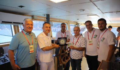 Boğaz’ın muhteşem manzarası 100 ülkeden gelen gençleri büyüledi