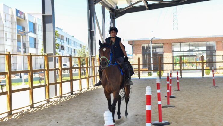 Esenyurt’ta bir ilk daha, at binicilik tesisi
