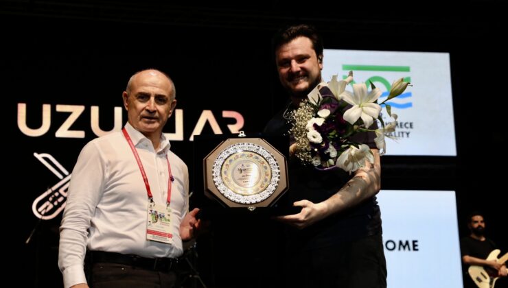 Karadeniz’in güçlü sesi Ekin Uzunlar’dan unutulmayacak konser