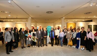 50 duayen sanatçıdan Cumhuriyetin 100. Yılına armağan 100 eser: ‘Sanata Yön Verenler’ CKSM’de kapılarını araladı