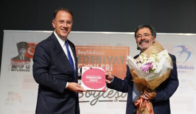 Beylikdüzü Edebiyat Günleri’ne kitapseverlerden yoğun ilgi