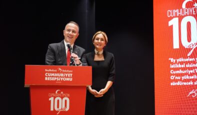 Beylikdüzü’nde Cumhuriyet resepsiyonu düzenlendi