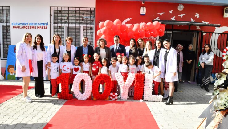 Esenyurtlu miniklerden 100. yıl sergisi