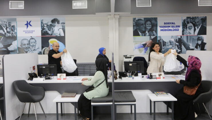 Küçükçekmece Belediyesi’nden 3 bin öğrenciye kırtasiye malzemesi desteği