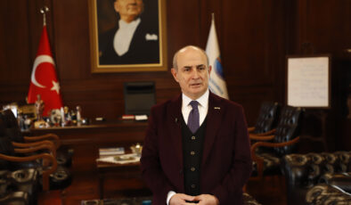 Başkan Akgün: Atatürk’ün manevi şahsiyeti önünde saygıyla eğiliyorum