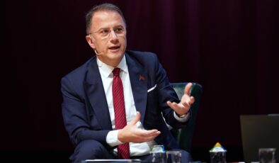 Başkan Çalık kentsel dönüşüm panelinde konuştu