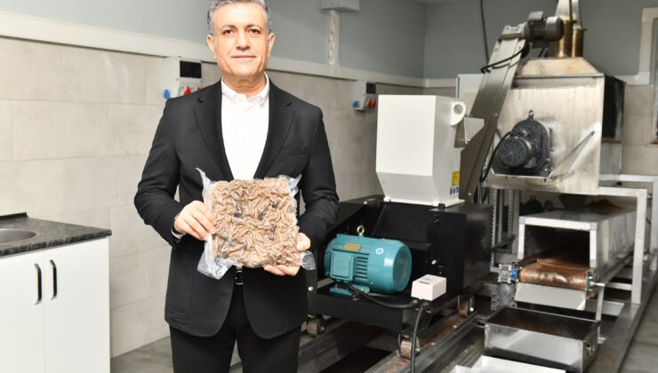 Esenyurt Belediyesi can dostlarımız için mama üretiyor