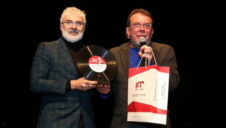 Nâzım Hikmet 122. yaşında Küçükçekmece’de anıldı