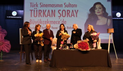 Türk sinemasının sultanı Büyükçekmeceli kadınlarla buluştu