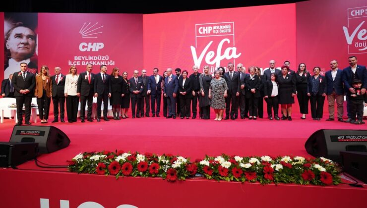 CHP Beylikdüzü vefa ödülleri