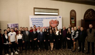 Başkan Akgün, doktorlar ve sağlık çalışanlarının bayramını kutladı