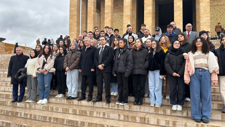 Gençlere ilk sözünü tuttu, ATA’nın huzuruna çıktı