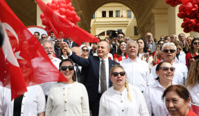 Rekortmen Başkan’ı binlerce Büyükçekmeceli karşıladı