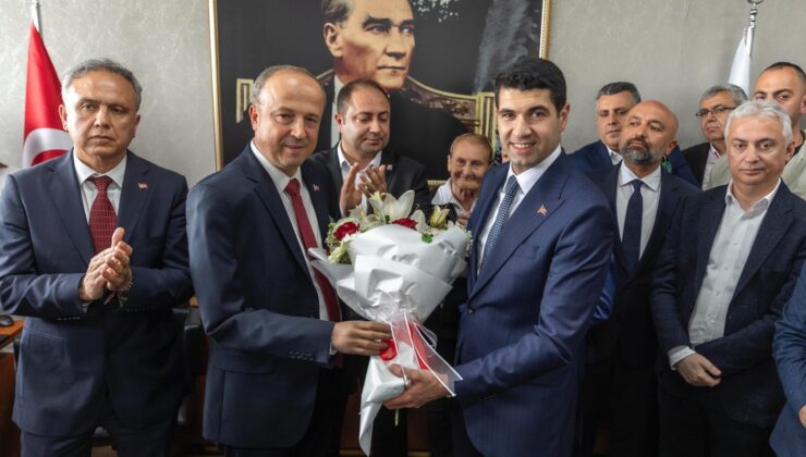 Avcılar’ın Genç Başkanı Çaykara Görevi Devraldı