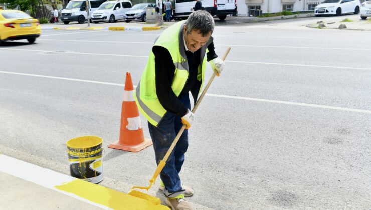 Esenyurt’ta refüj ve kavşaklar yeniliyor