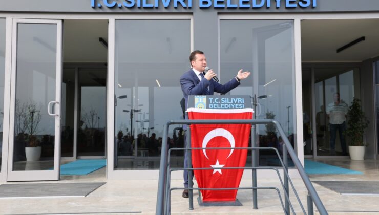 Başkan Bora Balcıoğlu, Belediye Personeliyle Buluştu