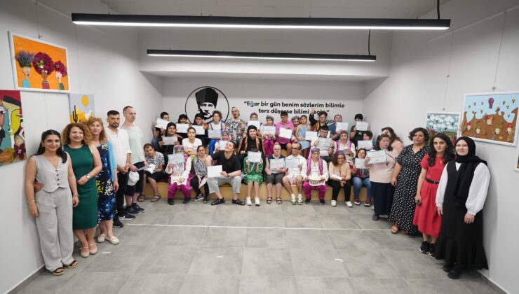 Beylikdüzü Engelsiz Yaşam Merkezi’nde karne heyecanı