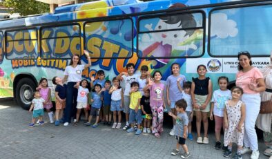 Avcılar Belediyesi’nden çocuk dostu mobil oyun aracı