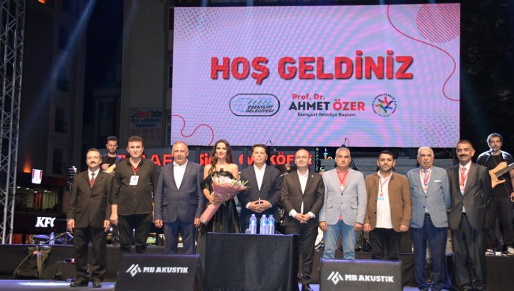 Esenyurt’ta kardeşlik türküleri yükseldi: Başkan Özer ve Karabat’tan ‘Batmane’ düeti