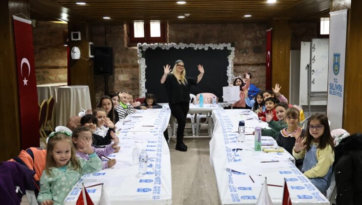 Çocuklar Karikatür ve Drama Atölyeleriyle Yeteneklerini Keşfediyor
