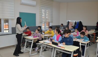 Esenyurt’ta eğitim, sanat ve eğlence “tatil arası” vermedi