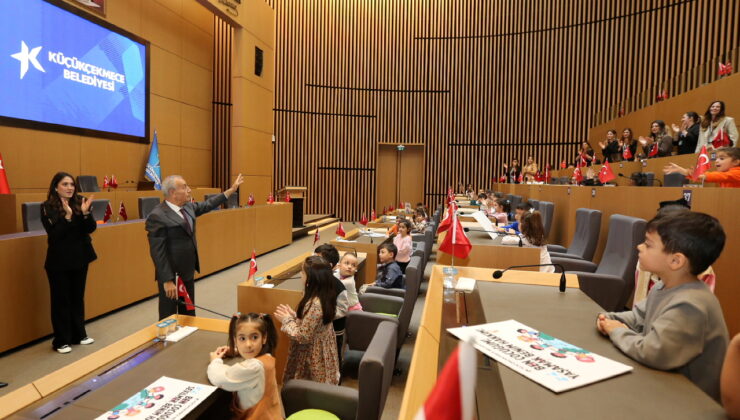 Küçükçekmece’de 20 Kasım Dünya Çocuk Hakları Günü’nde ‘Çocuk Meclisi’ toplandı