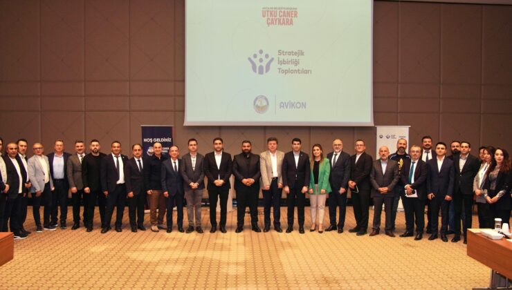Başkan Çaykara Avikon üyeleriyle buluştu