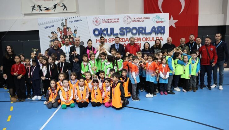 Başkan Balcıoğlu, Okullar Arası Geleneksel Çocuk Oyunları Müsabakalarına Katıldı