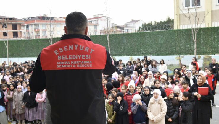 Öğrenciler afet bilinci eğitimleri ile bilinçleniyor