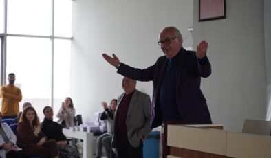 Esenyurt Belediyesi üniversite hayali kuran gençlerin yanında