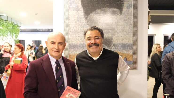 Türk edebiyatının usta yazarı Ahmet Ümit okurlarıyla buluştu