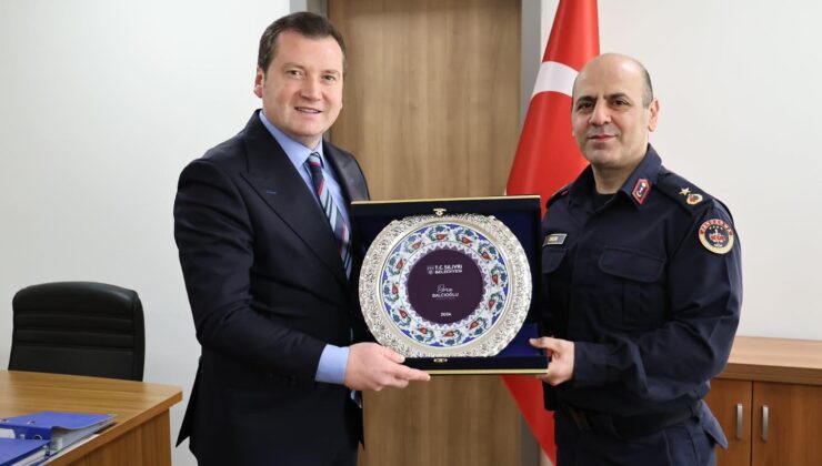 Başkan Balcıoğlu, İlçe Jandarma Komutanı Binbaşı Fatih Torun’u Ziyaret Etti